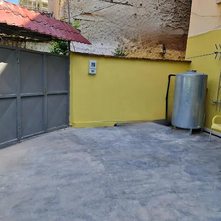 Jon's Apartament